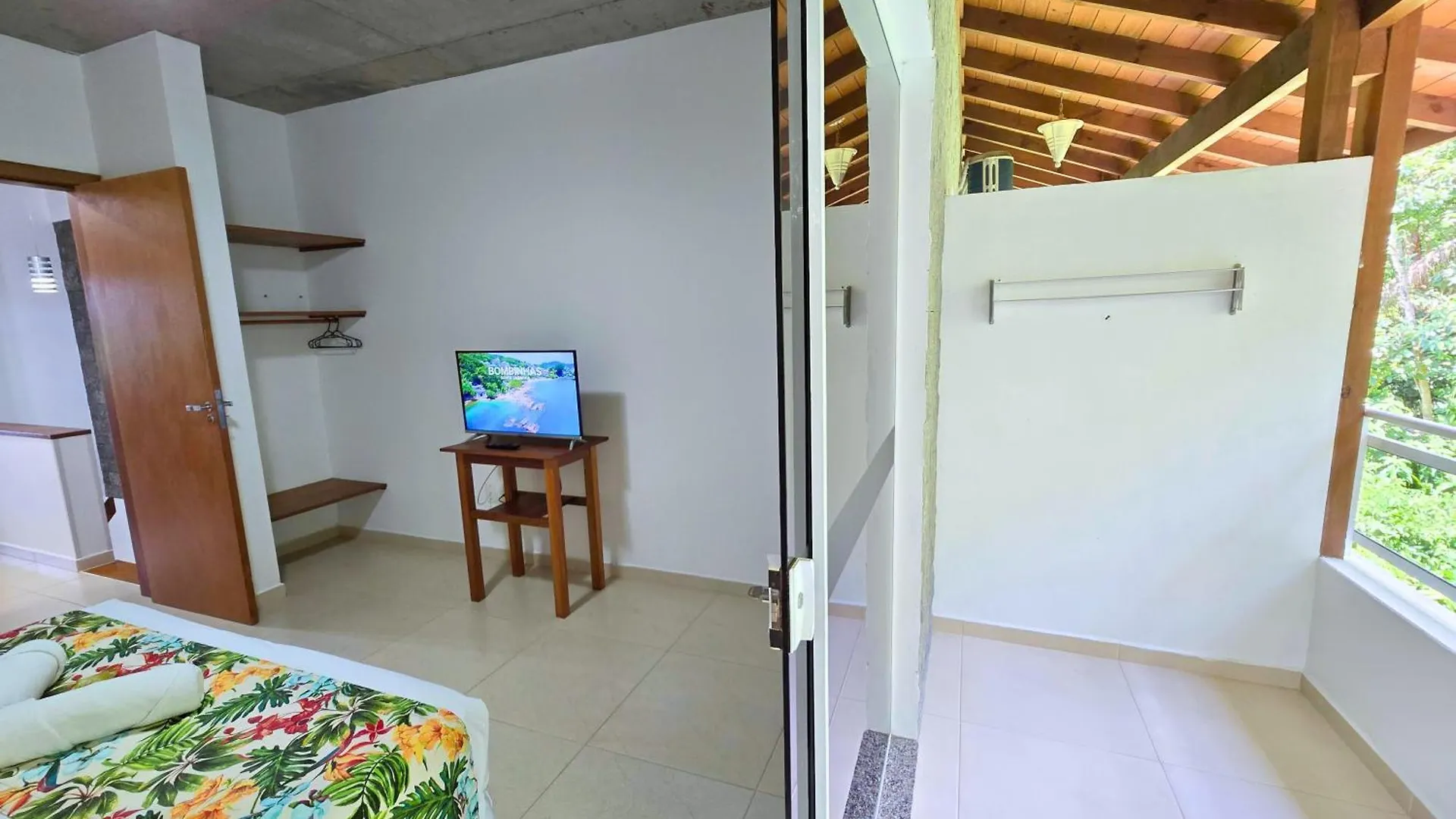 Värdshus Refugio Da Lagoinha - Centro De Bombinhas